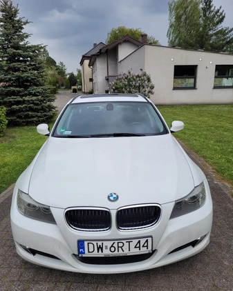 BMW Seria 3 cena 27500 przebieg: 165000, rok produkcji 2010 z Wrocław małe 56